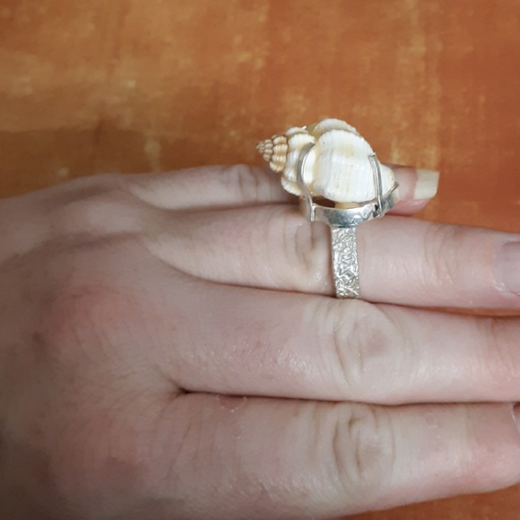 New Genuine Seashell 925 Silver Ring. - Picture 7 of 8